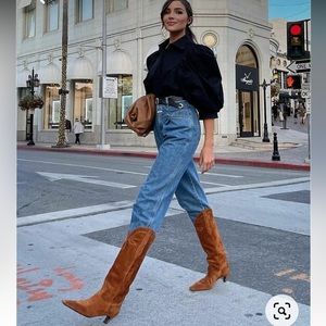 Perfectly worn in vintage cowgirl boots